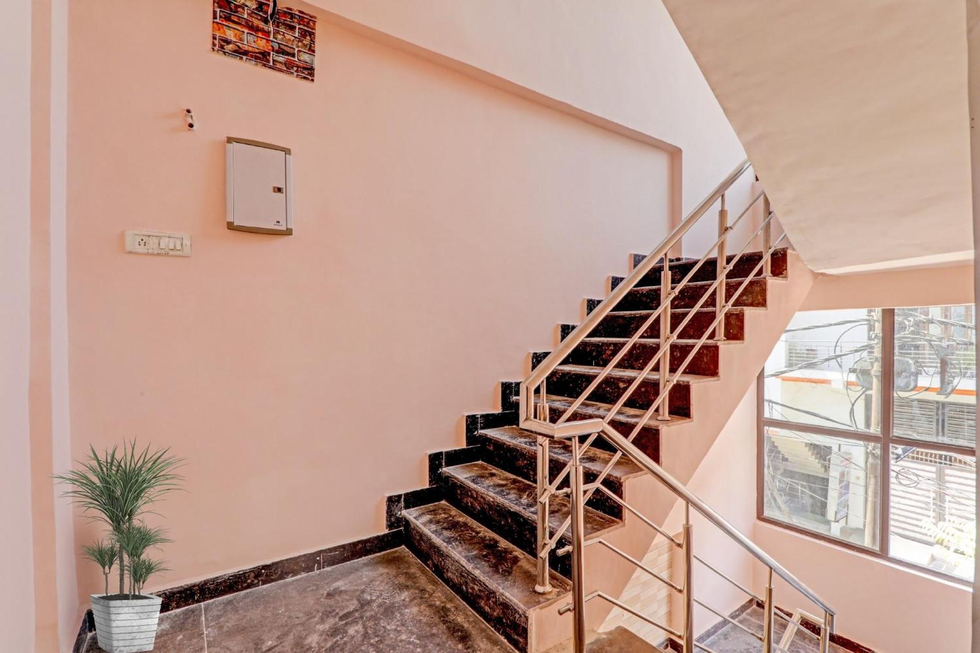 Hotel O Clarke 3*